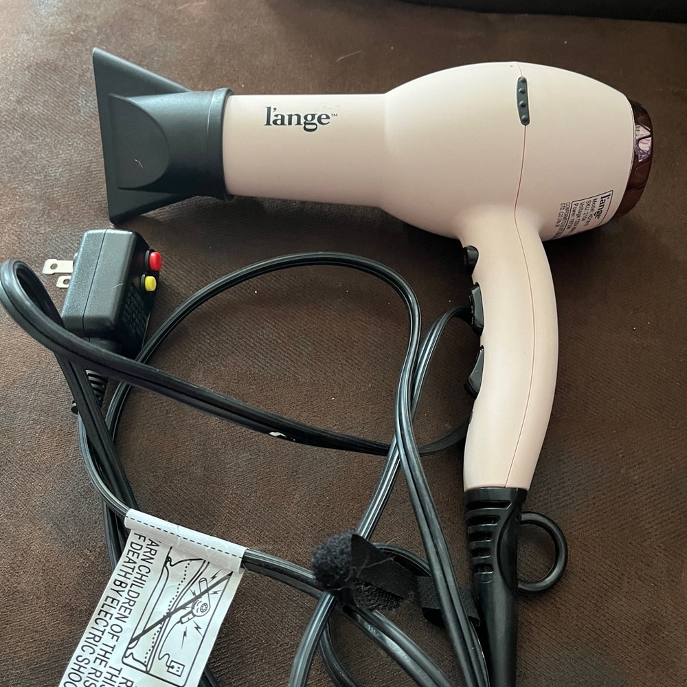 New L’ange hair dryer with attachment